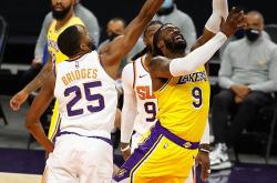 今晚NBA季后赛焦点战，菲尼克斯太阳队长鼓劲，话题不断，年轻球员得到机会的简单介绍爱游戏登入