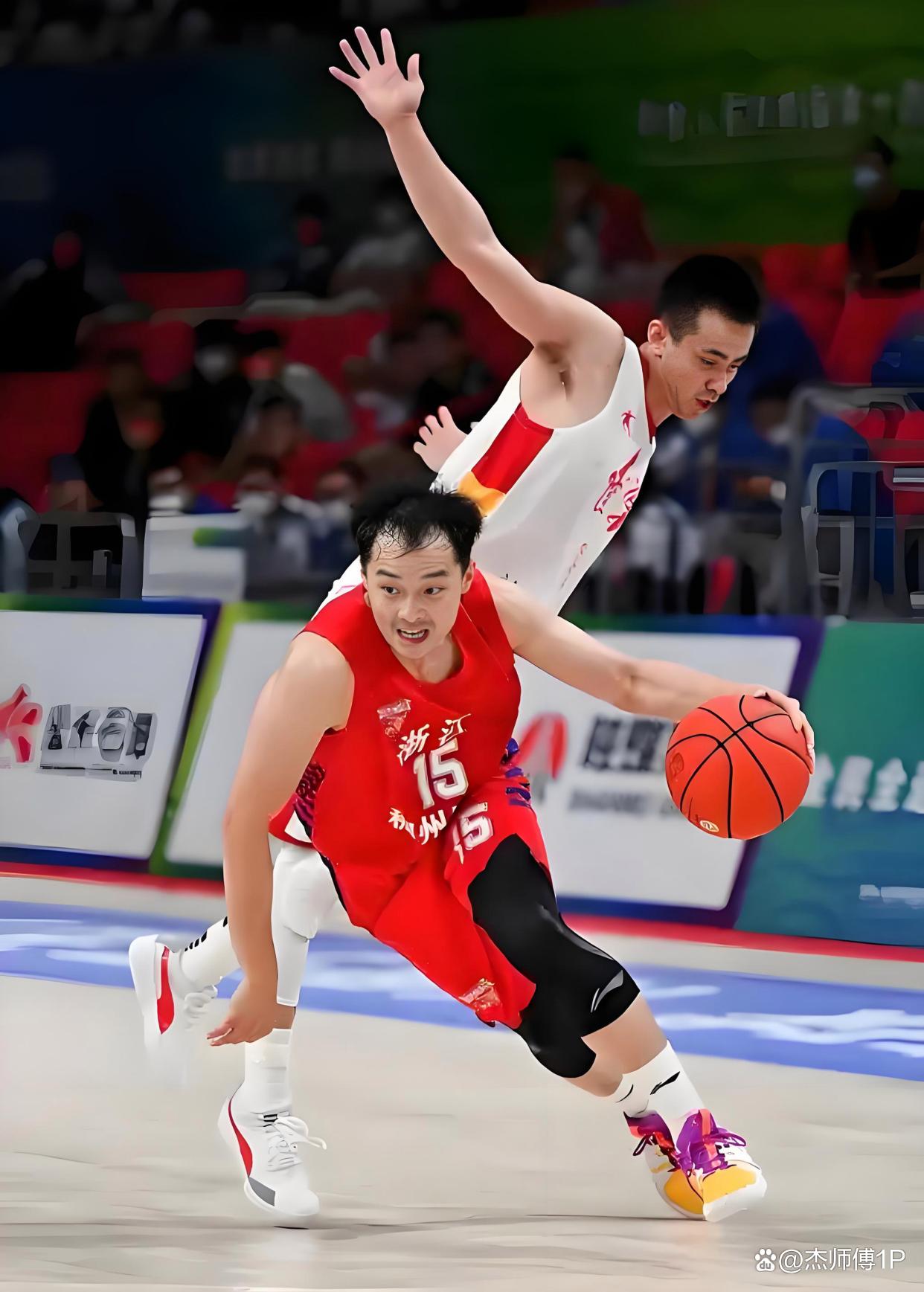 包含浙江稠州内部会议纪要流出——今夜官宣签约；CBA季后赛使命明确；阵容厚度经受考验的词条