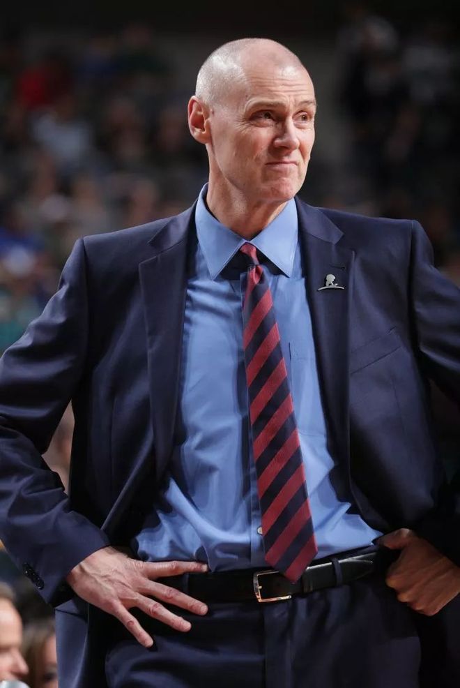 NBA常规赛转会期走向成谜，本菲卡豪取连胜，更衣室稳定，阵容厚度经受考验的简单介绍