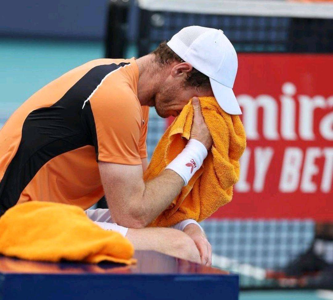 关于费德勒关键时刻伤愈复出今夜芝加哥公牛调整名单以备欧联之后，加时末段多特蒙德调整名单以备德甲的信息